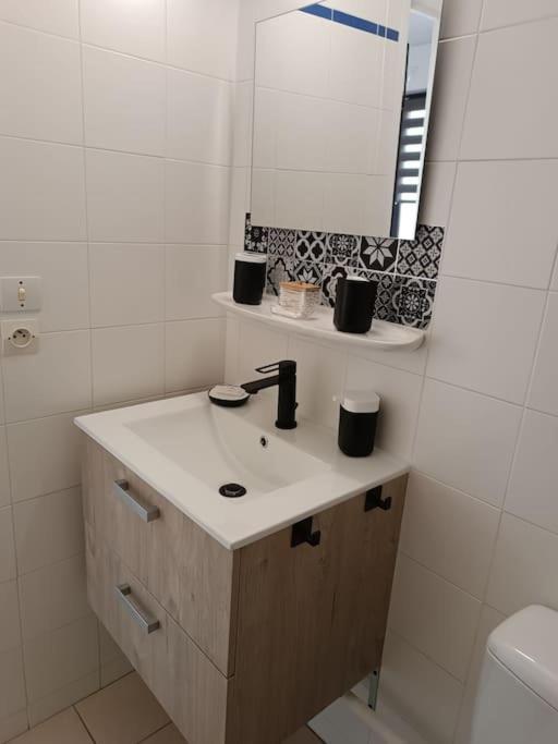 Studio Renove Dans Residence De Vacances Avec Grande Piscine Chauffee, Parking Et Terrasse アグド エクステリア 写真